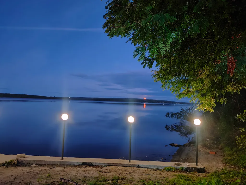 Дом на берегу озера без соседей