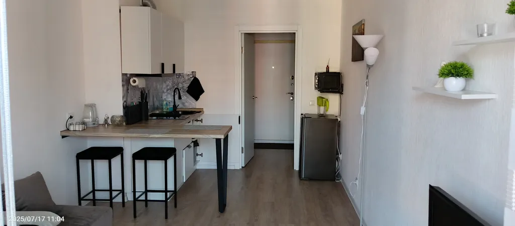 Светлая студия в городской черте