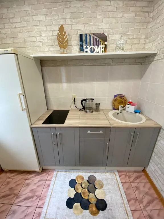 Очень тёплая квартира на проспекте Ленина .