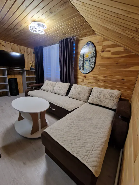 Уютный коттедж с видом на гору — аренда посуточно в Шерегеш