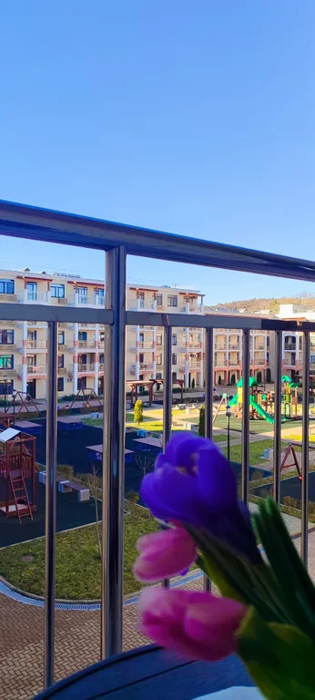 Студия с бассейнами рядом с Кипарисовым озером