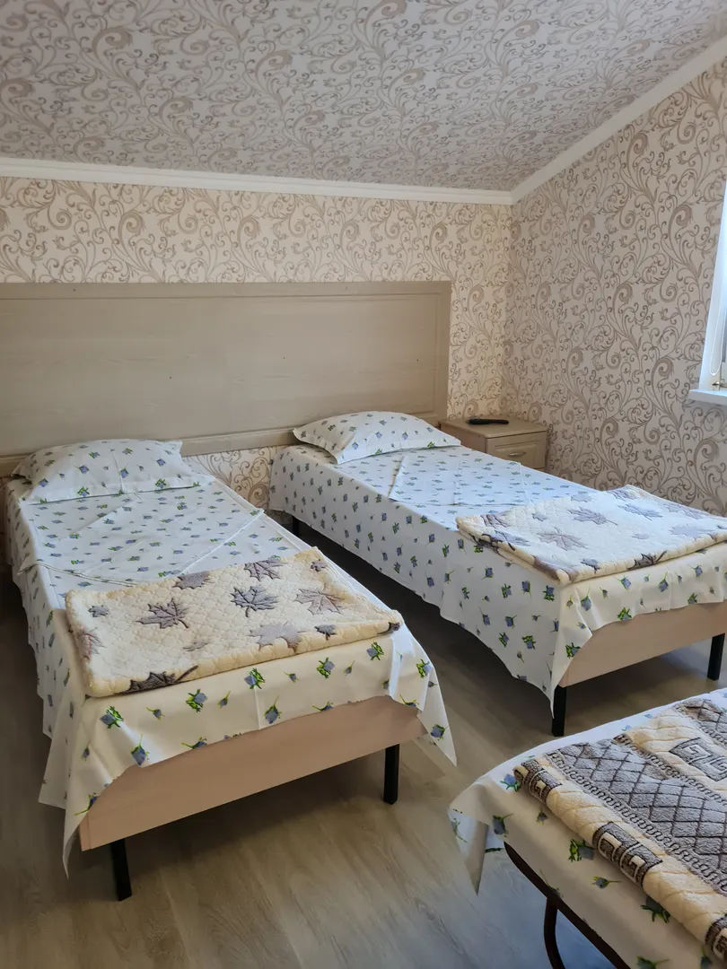 Первая спальня с допместом