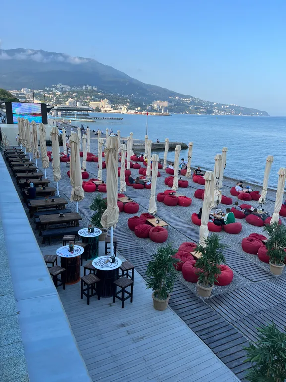 Стильная просторная квартира в историческом центре Ялты в 100м от моря