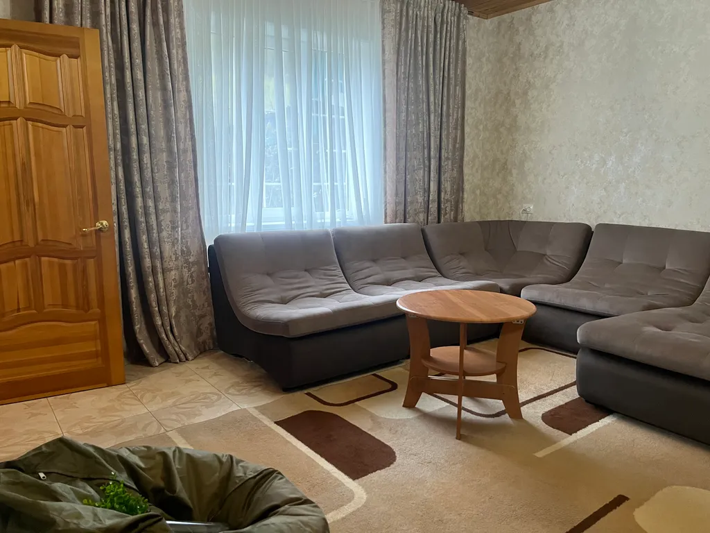 Домик у реки