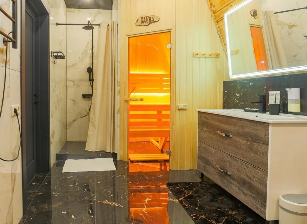 Большой дом a-frame в-небо с бассейном