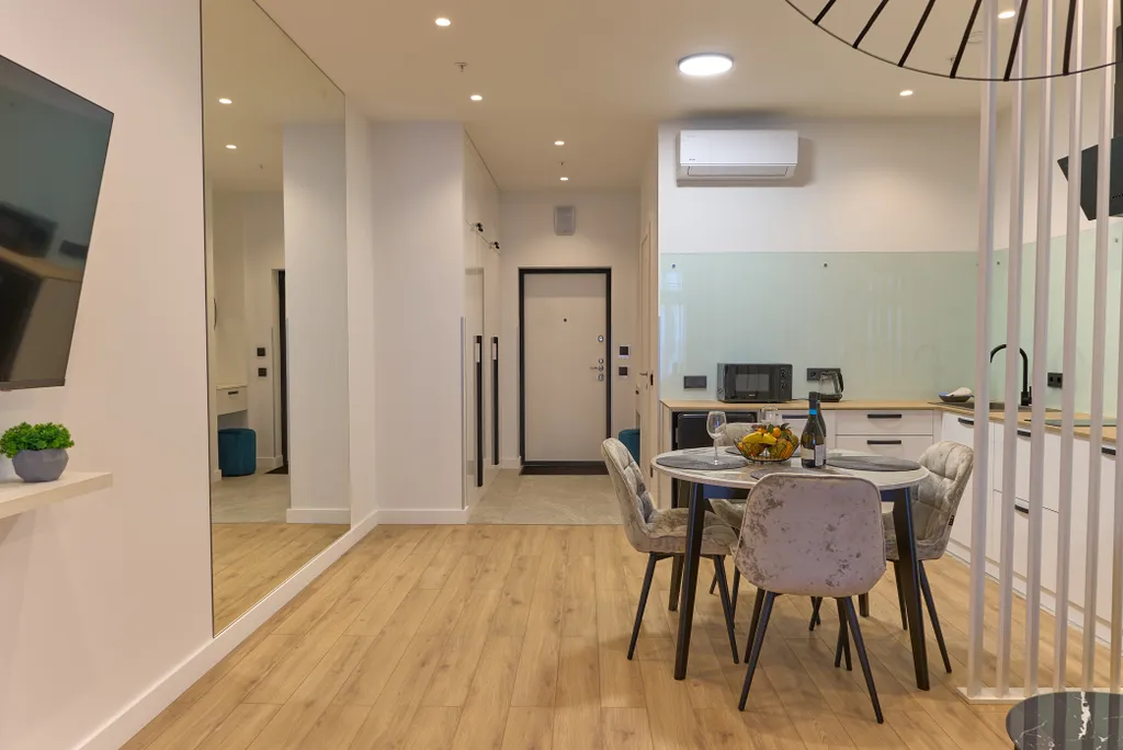 Уютные апартаменты на третьем этаже с видом на море