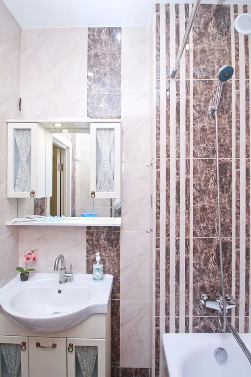 Уютная 1-комнатная квартира рядом с ТРЦ Аура