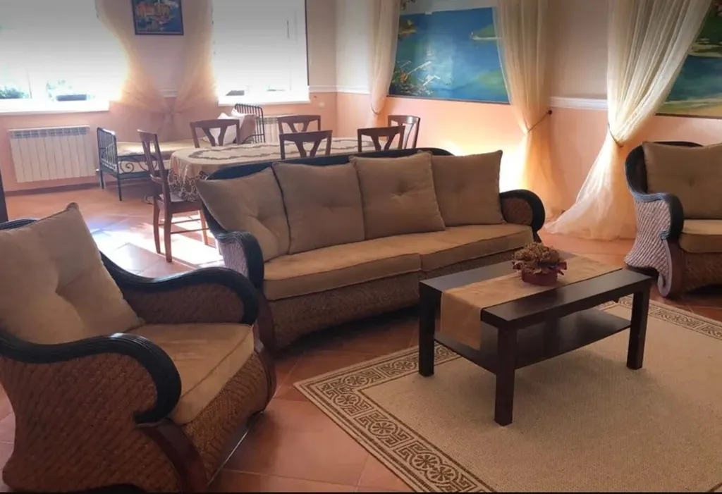 Коттедж Дом с бассейном в дагомысе в тихом месте — Сочи