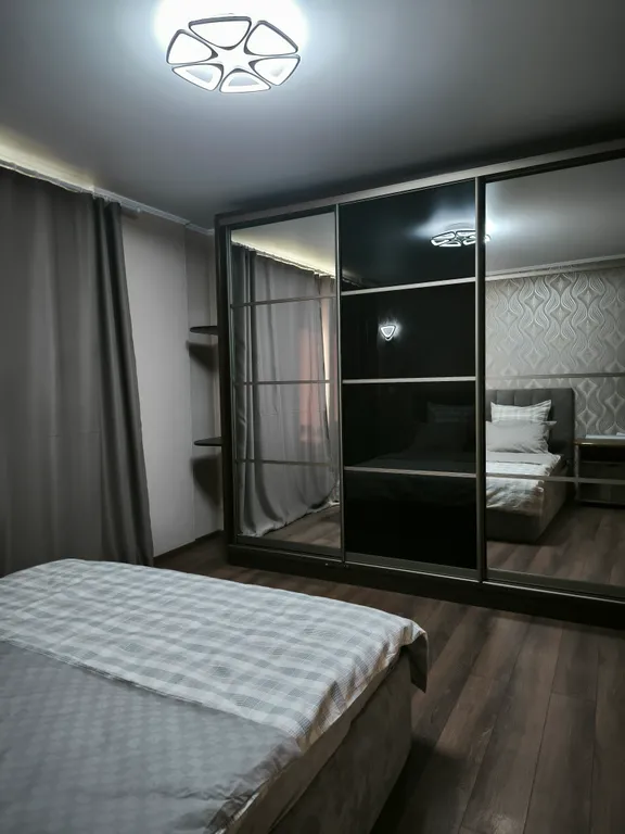 Квартира Квартира Крупная евродвушка в спальном районе — Барнаул