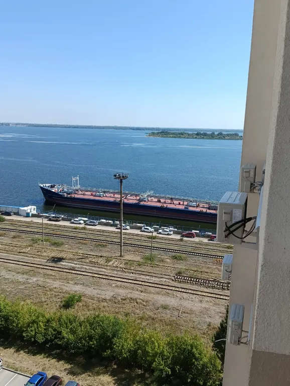 Уютная, современная квартира с видом на Волгу