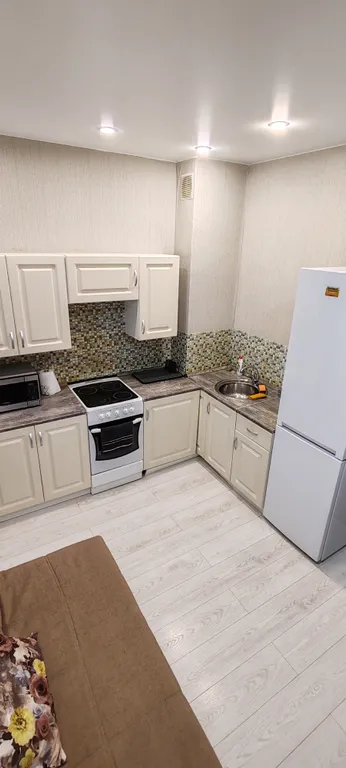 Квартира возле ТЦ Аура