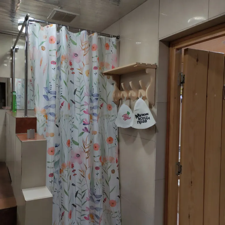 Гостевой дом Панорама на набережной реки Вичкинза с видом на Храм