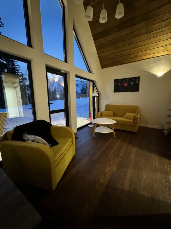 Дом с видом на горы