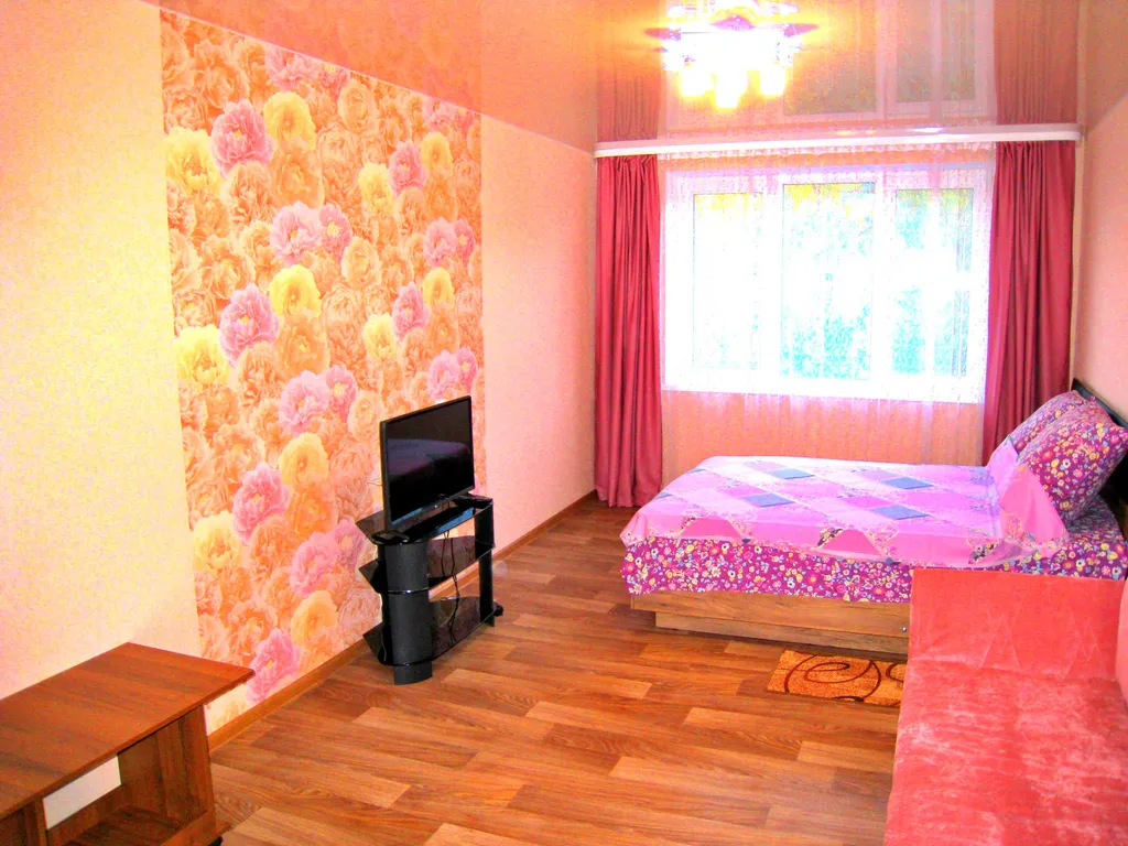 Большая 2 ком.квартира-люкс в центре в тихом районе — аренда посуточно в Магнитогорск