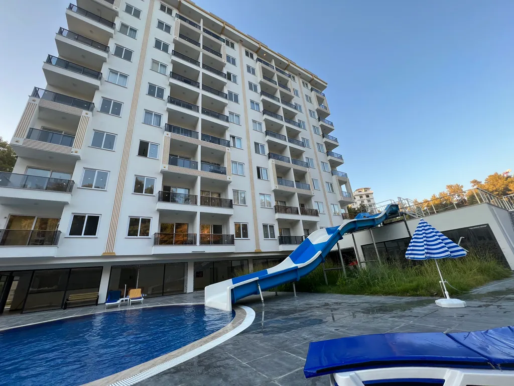 Апартаменты с бассейном