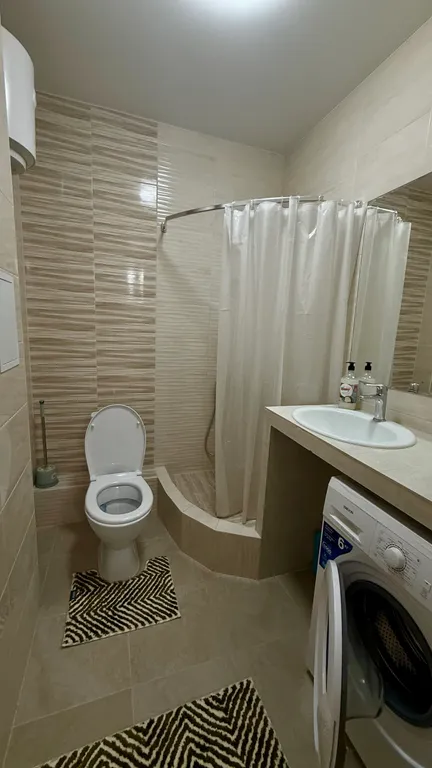 Трёхкомнатная квартира рядом с Набережной