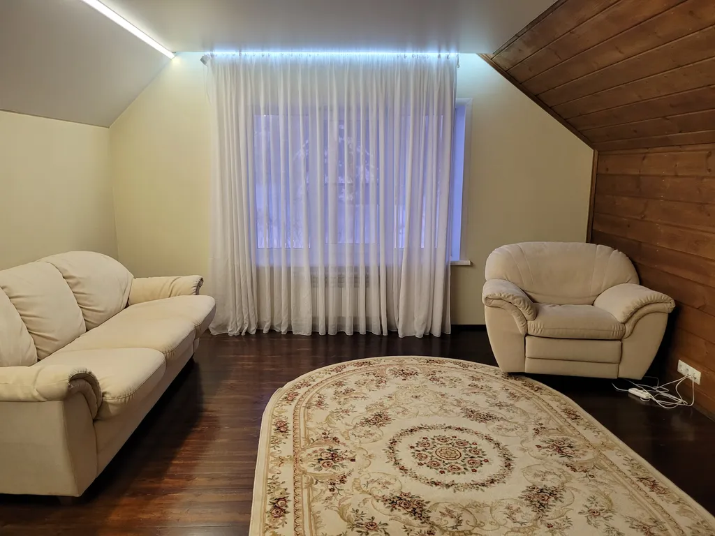 6-комнатный Дом