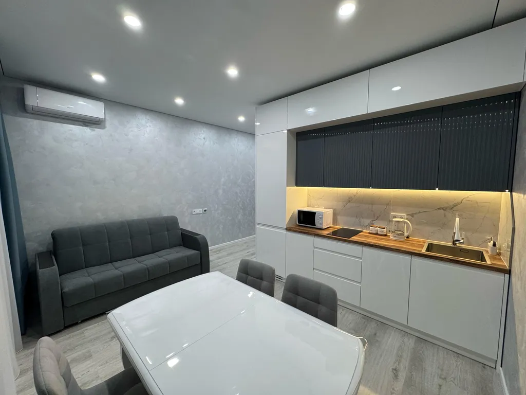 Комфортная двухкомнатная квартира в центре — аренда посуточно в Ялта