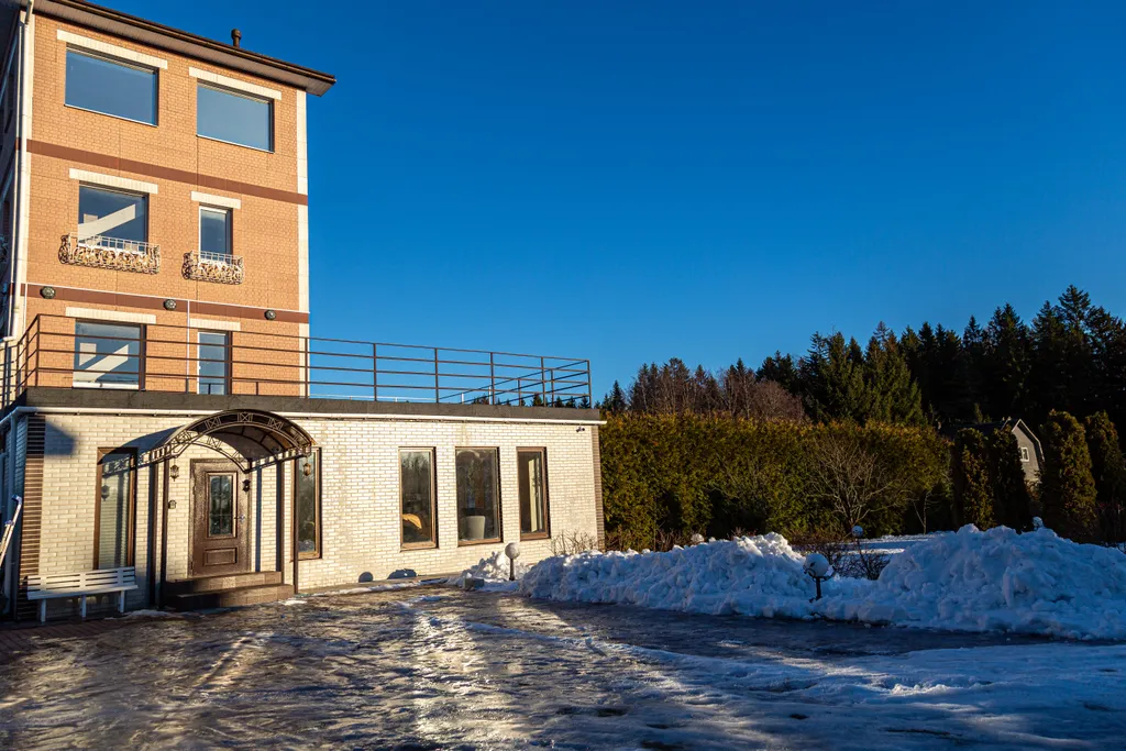 Усадьба у озера