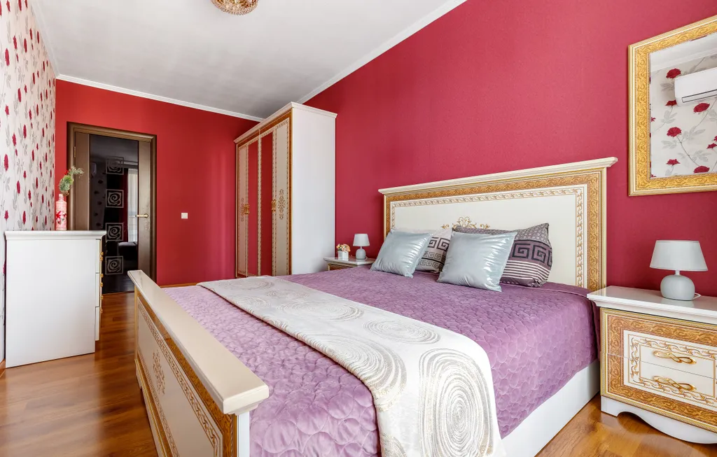 Просторная 2 комнатная квартира в центре