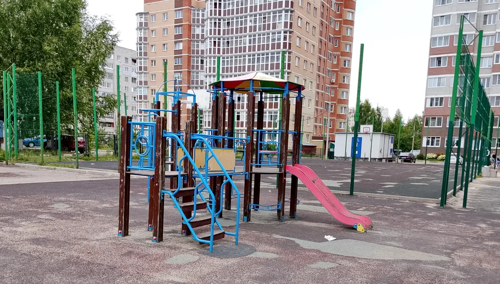 Просторная уютная квартира в спальном районе города