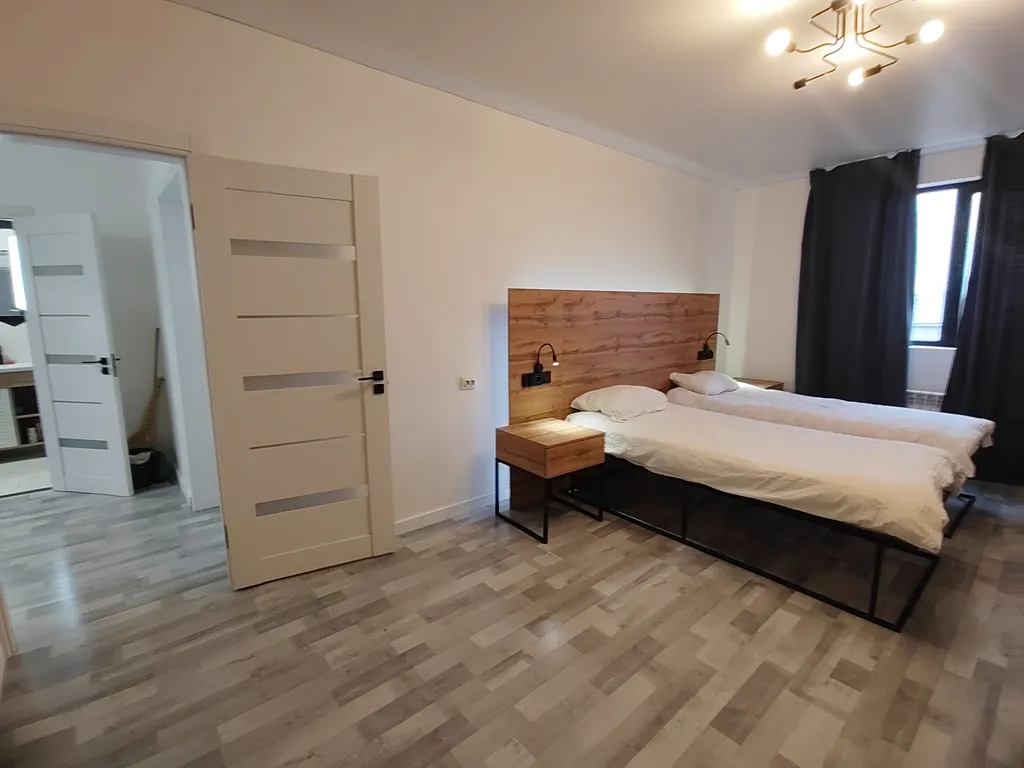 6-комнатный Дом