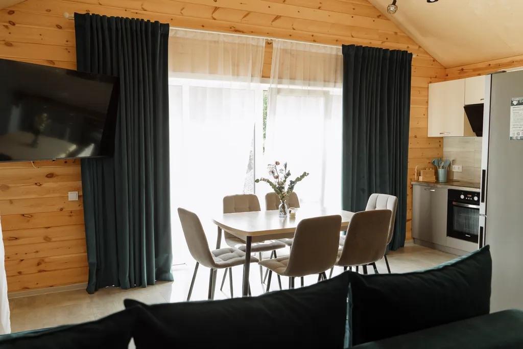 Еловый лис - гостевые дома