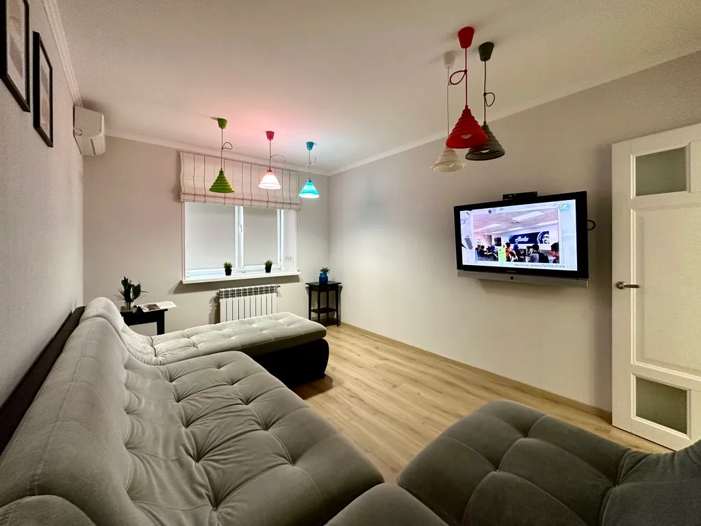 3-комнатная квартира на Черепановых, 2А