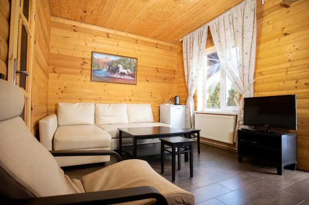 Коттедж Трёхкомнатный коттедж с видом на горы — Архыз