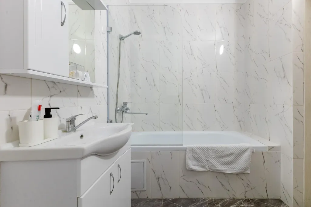 Центр левого берега