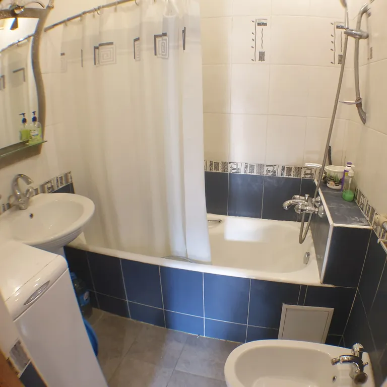 4-комнатная Квартира