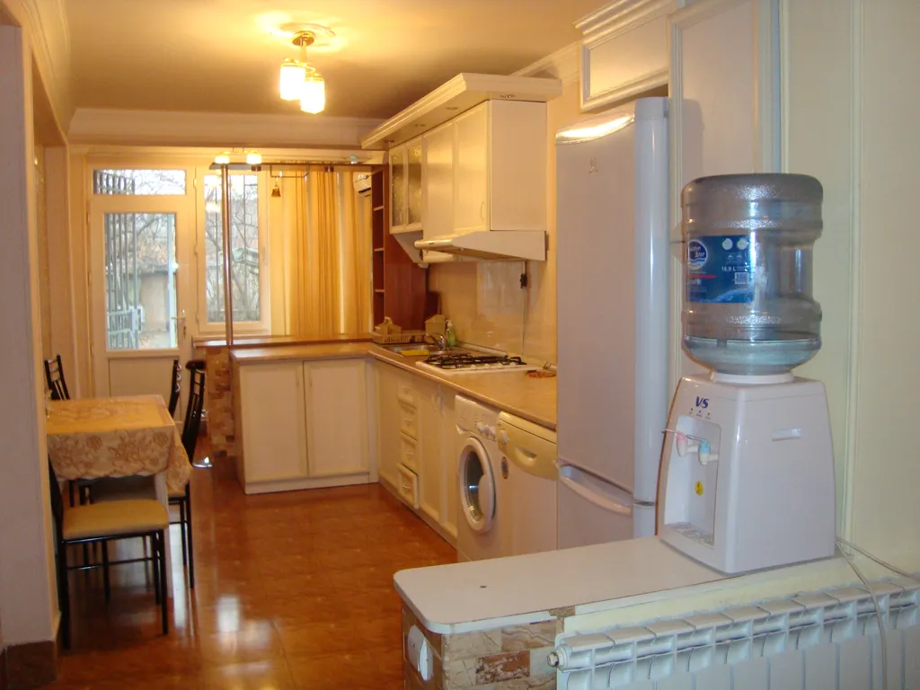 4-комнатная Квартира