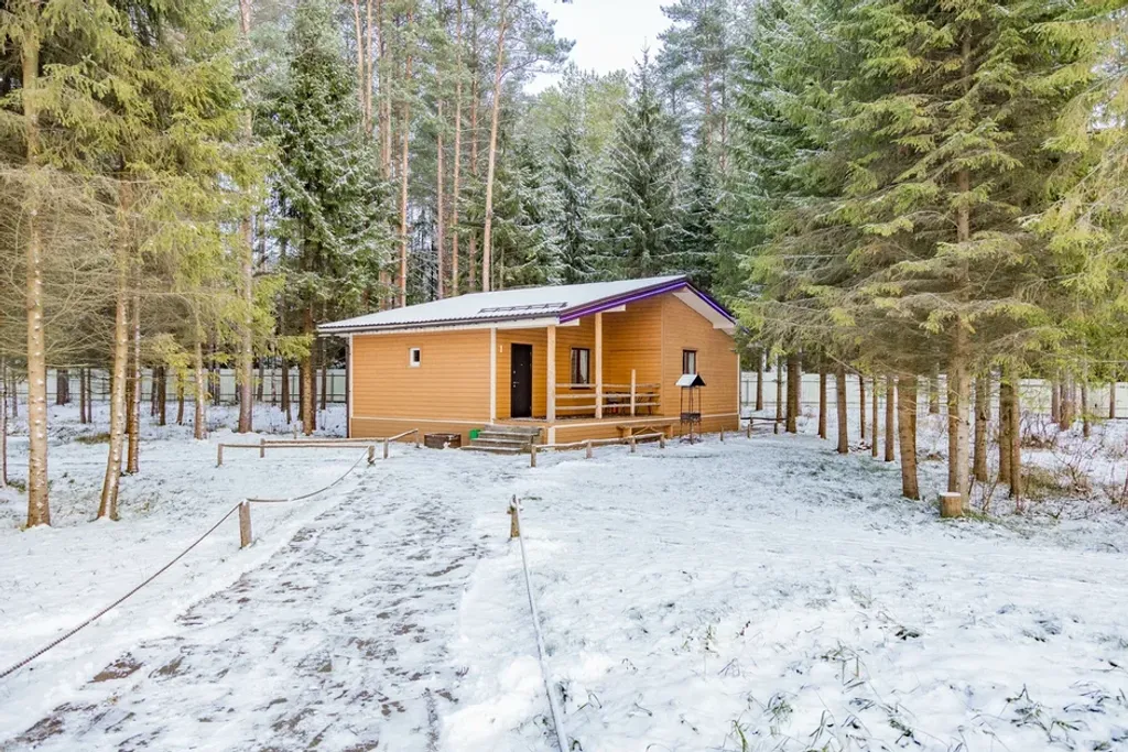 Коттедж Коттедж для 8 чел. с 3мя спальнями — Тосно