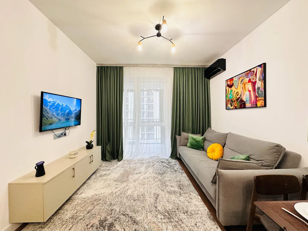 3-комнатные апартаменты для 6 чел в центре рядом с ТРЦ Мега