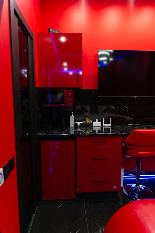 Poмaнтичeский апартамент с темaтичеcким интеpьеpом