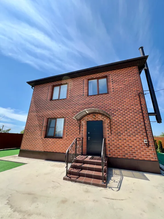 Двухэтажный коттедж с собственной территорией — аренда посуточно в Благовещенская