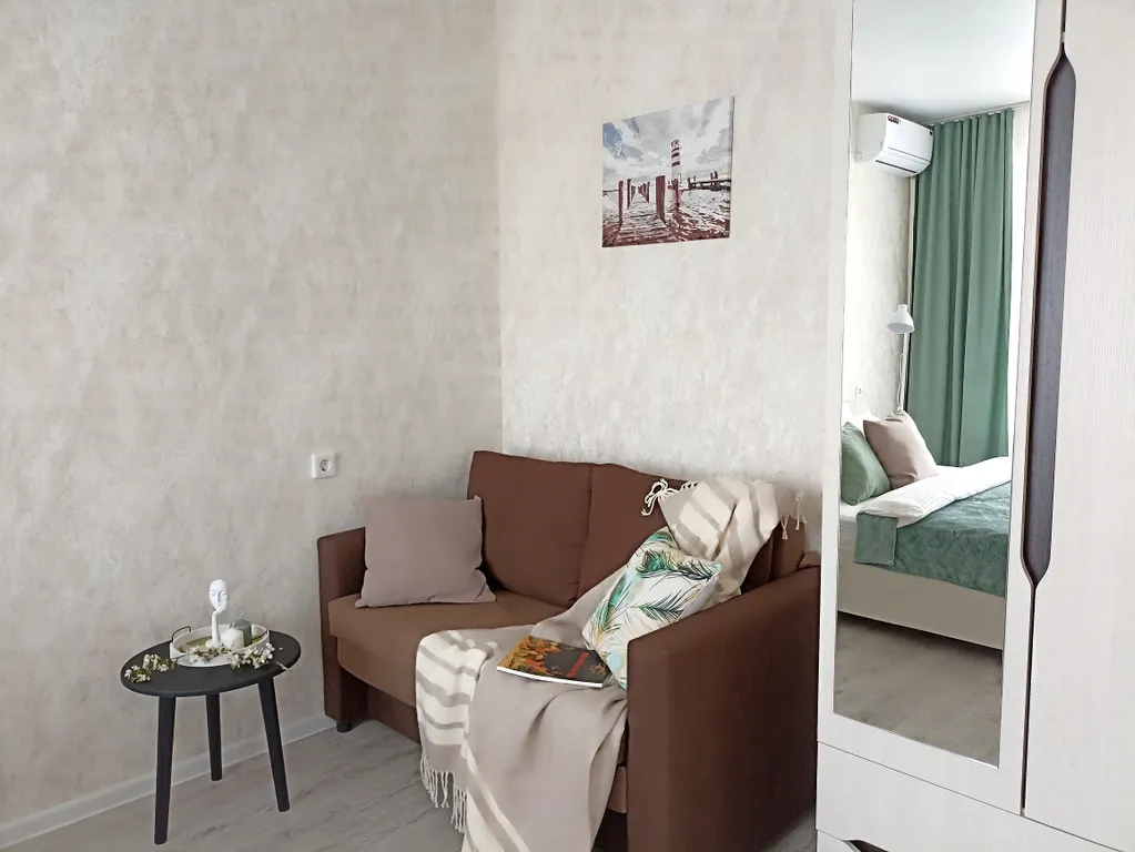 Апартаменты "Ласточкино гнездо" на 18 этаже в красивым видом