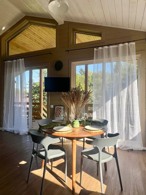 Просторный дом с баней и чаном