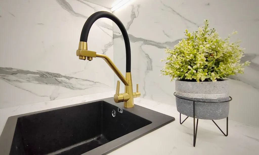 Новая квартира у городской набережной