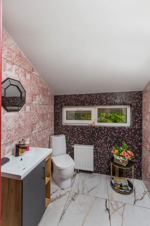 Коттедж Дом в лесном участке у реки с баней и горячей купелью фурако — Логиново