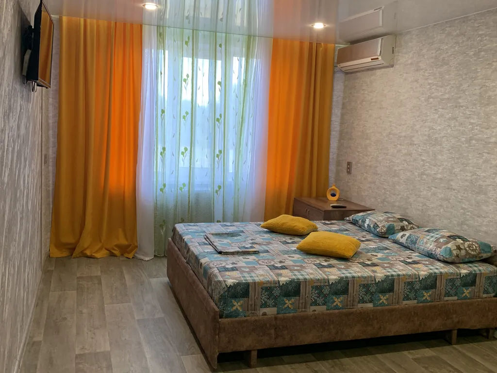 В центре города уютные апартаменты у Волгамолла