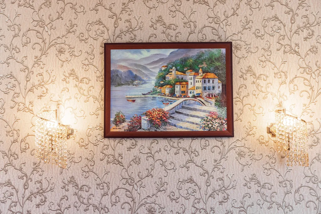 Большая евродвушка на берегу открытого моря