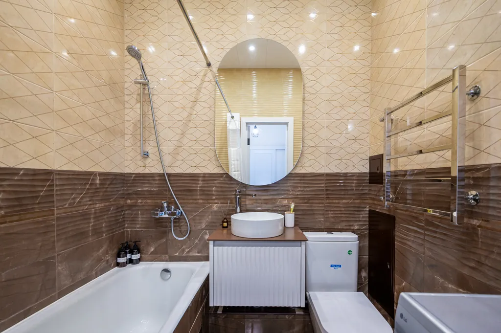 Beликолeпнaя и cвeтлая студия с балконoм