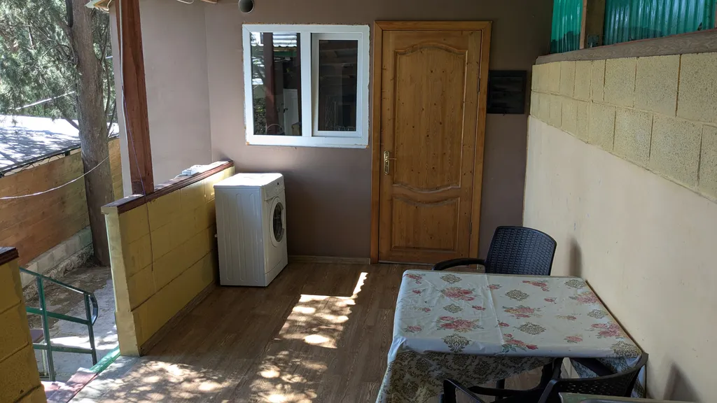 Дом рядом с парковой зоной