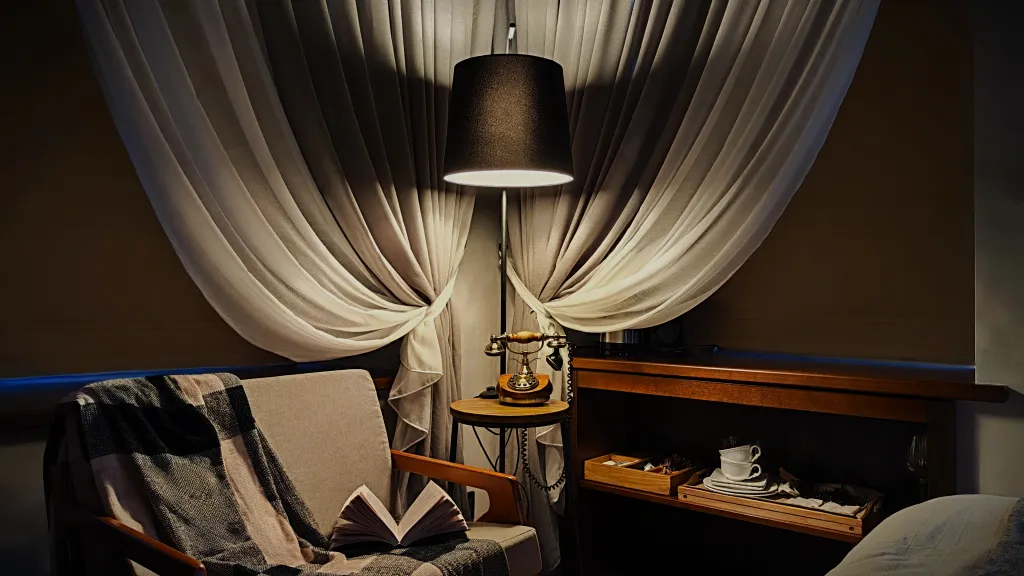 Оригинальная студия на берегу Волги