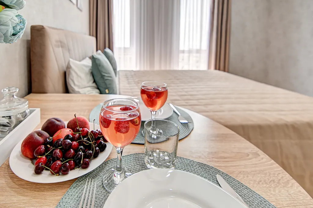 Студия МореСолнцеАпарт в ЖК Касабланка с балконом и видом на море