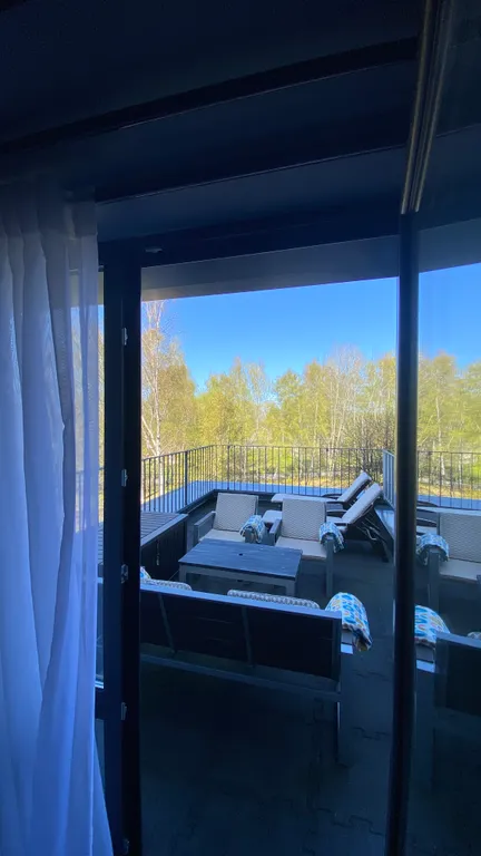 Морское шале с террасой