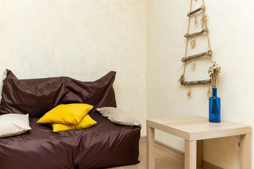 Просторная студия с видом на горы