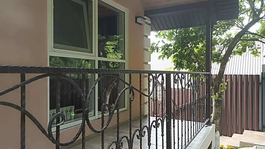 Дом около леса