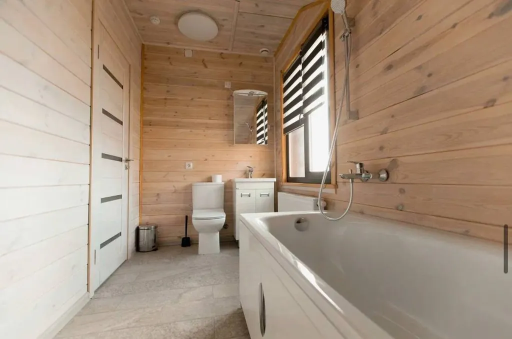 Дворик на Минском море